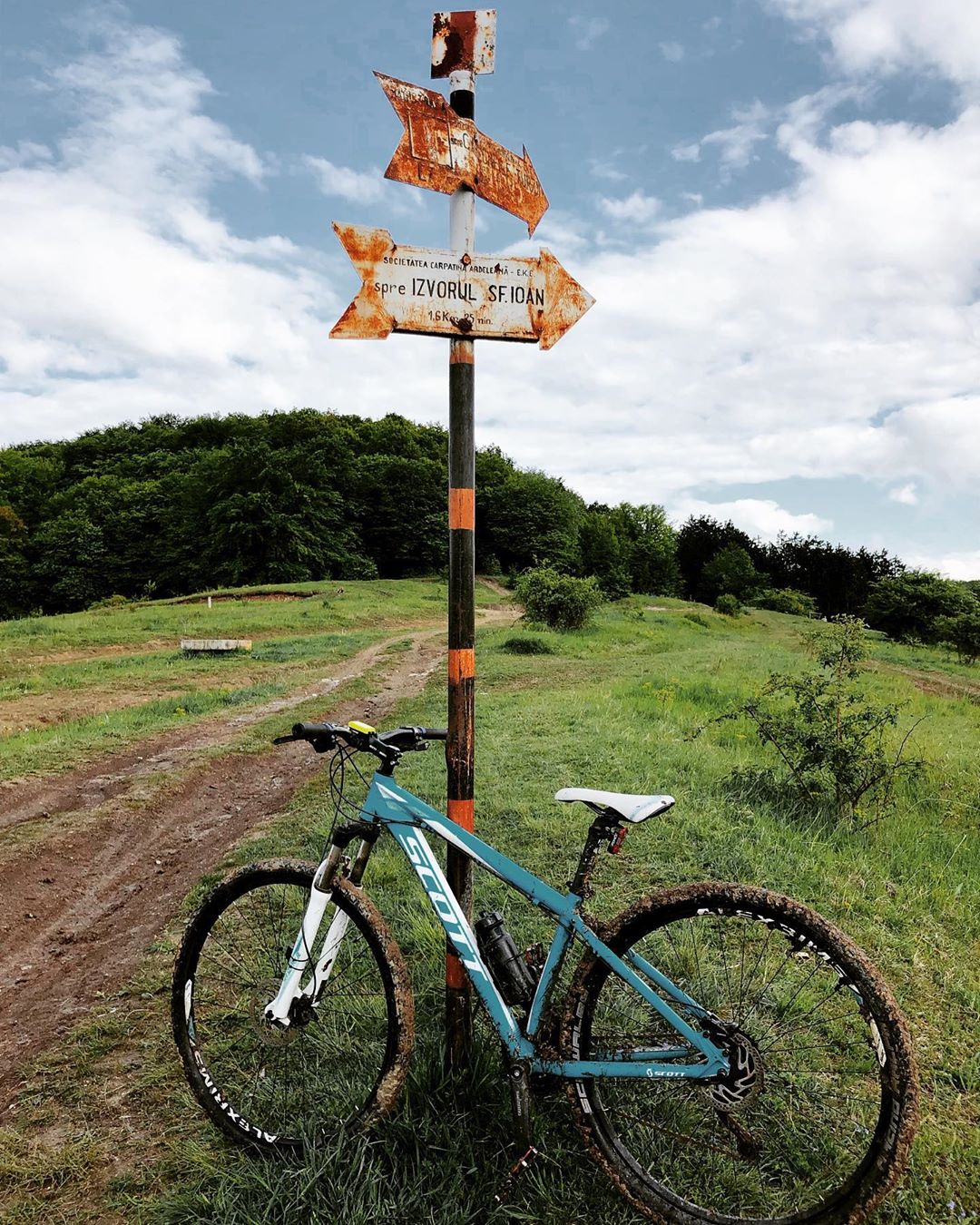 cu bicicleta pe lângă Cluj
