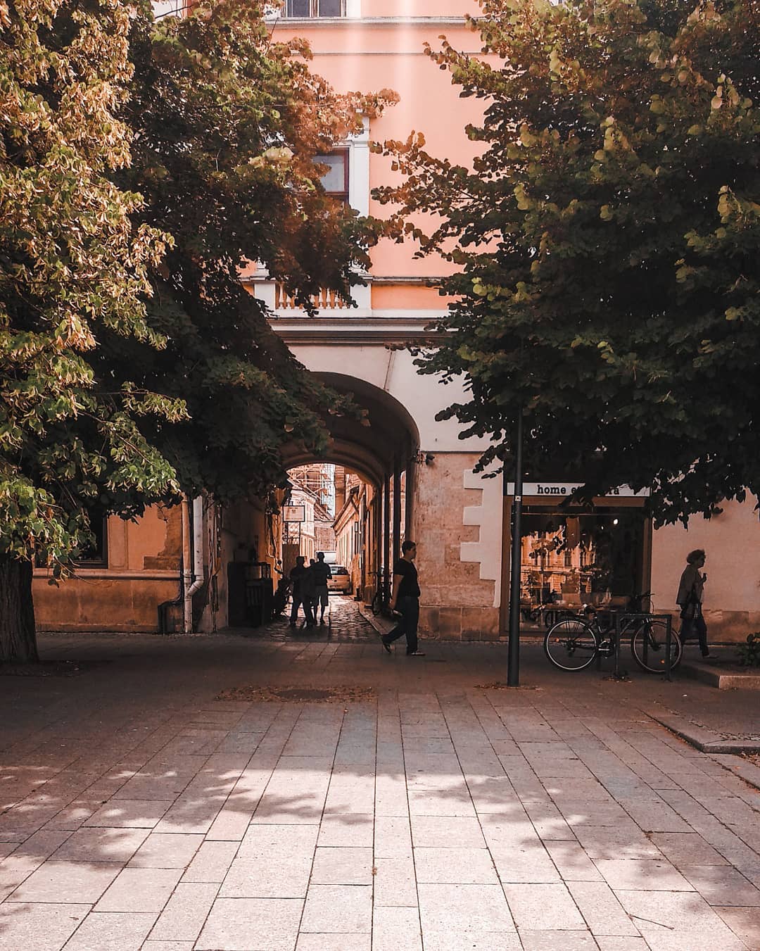 13 fotografii ale lunii iulie